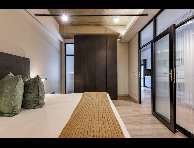 1 BEDROOM APARTMENT FOR SALE IN SANDTON CENTRAL